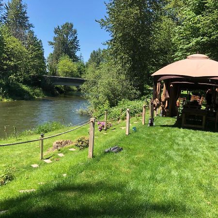 Moon River Suites #4 North Bend Esterno foto