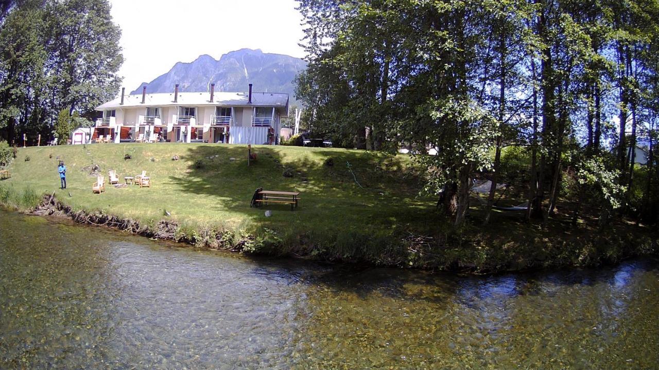 Moon River Suites #4 North Bend Esterno foto