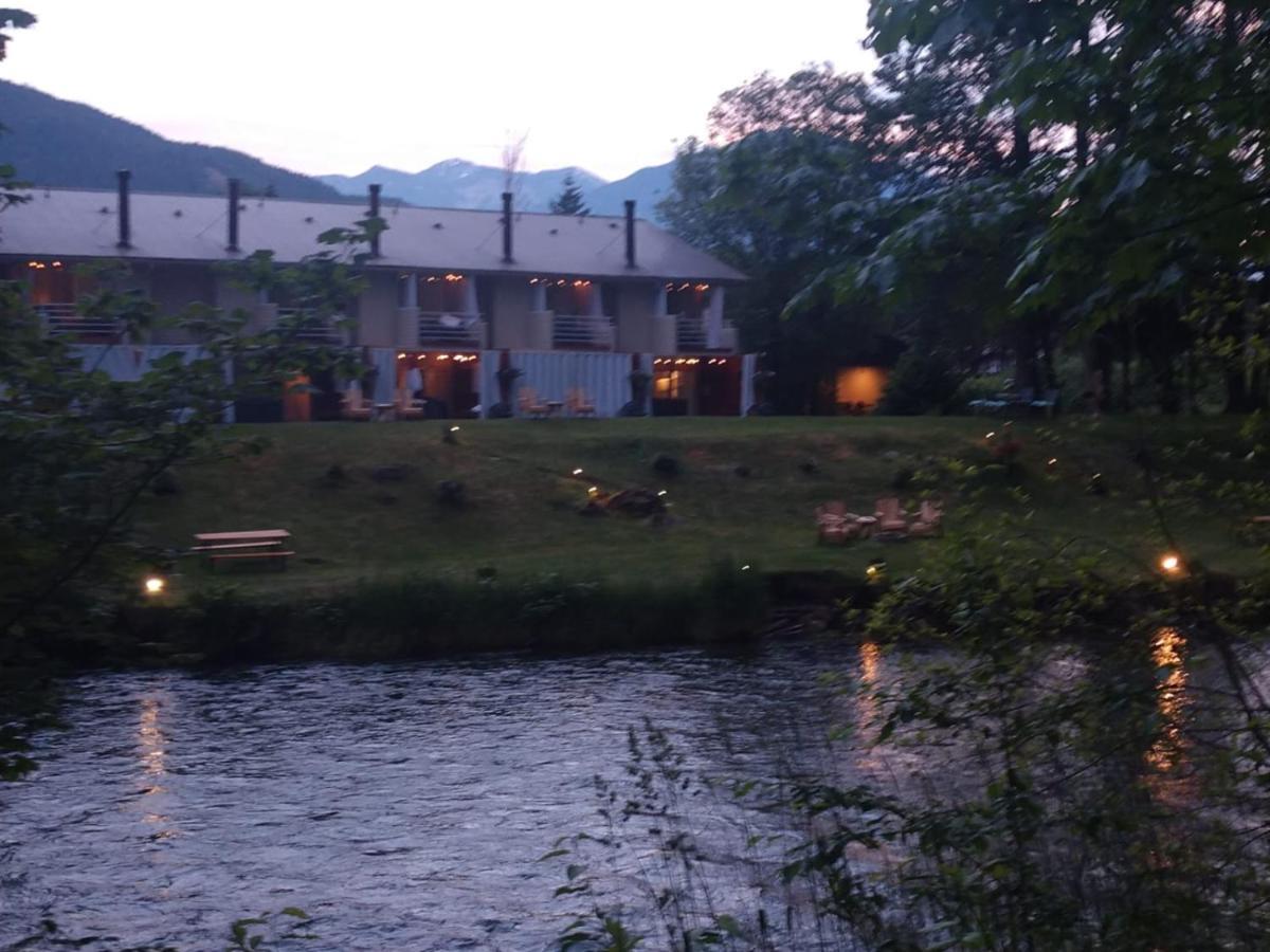 Moon River Suites #4 North Bend Esterno foto